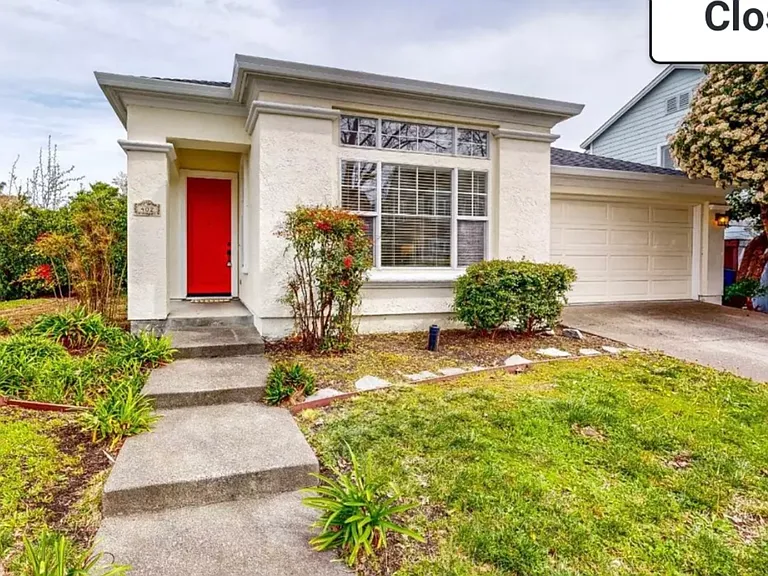 402 Dove Ln — Photo 19