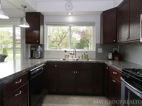 2nd image of 2137 Burton St SE