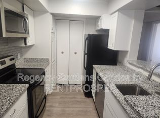 5587 Devonbriar Way APT 102, Orlando, FL 32822