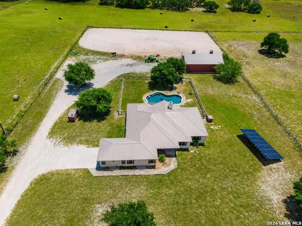 119 SCENIC HILLS, La Vernia, TX 78121