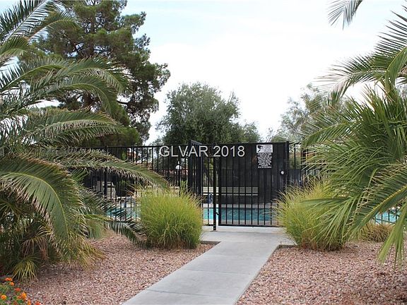 5th image of 1012 Willow Tree Dr Unit D