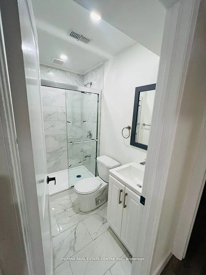 2 bed, $1,295 — Photo 4