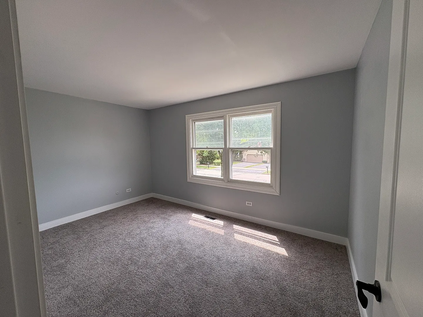 3 bed, 1764 sqft, $3,200 — Photo 4
