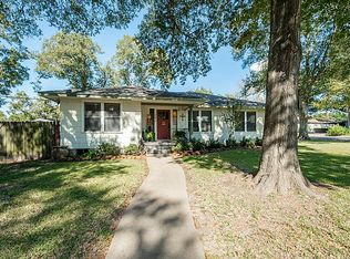 742 E Kuehn St, Bellville, TX 77418