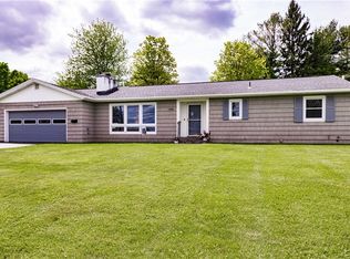 5106 Skyline Dr, Syracuse, NY 13215