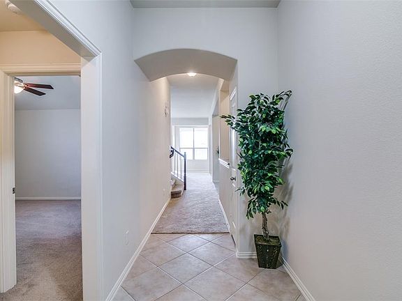 3rd image of 699 Harper Dr