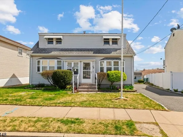 24 Geraldine Rd, North Arlington Boro, NJ 07031