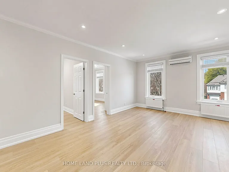 919 Avenue Rd #3 — Photo 12