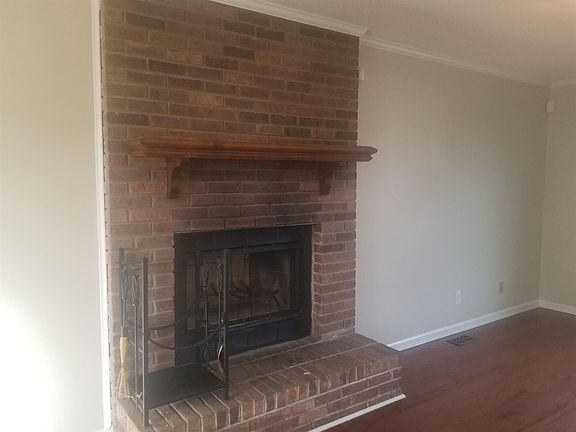 5th image of 3395 Polly Dr