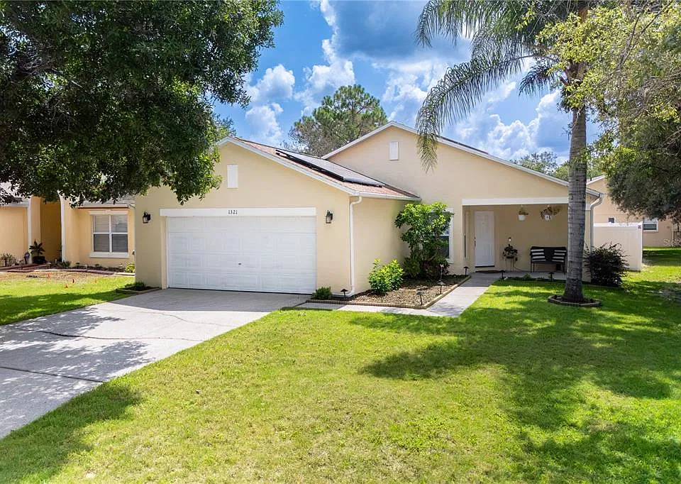 1321 Whitewood Way