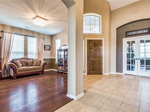2nd image of 12805 Royal Ascot Dr