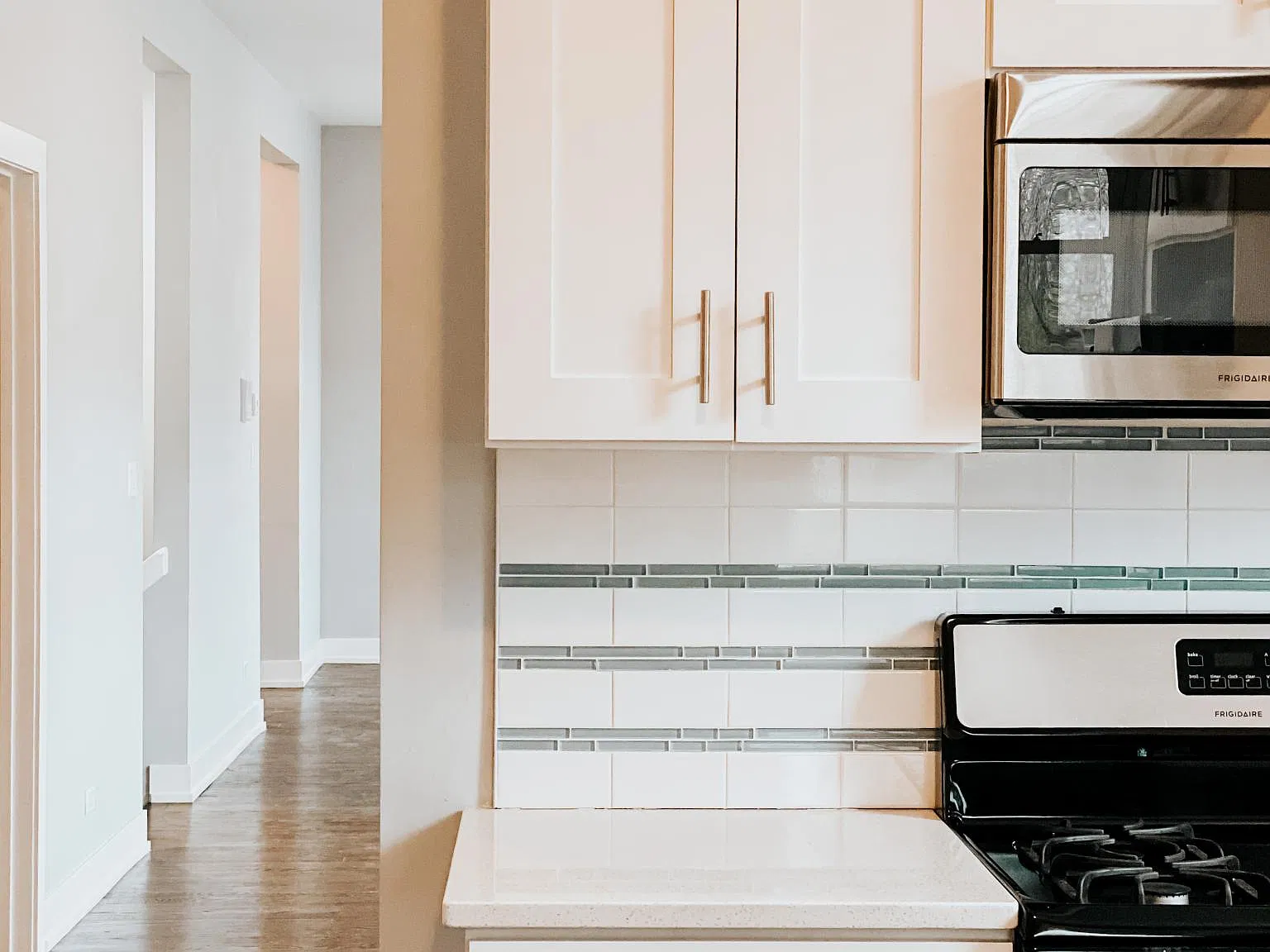3601 W Wrightwood Avenue — Photo 2