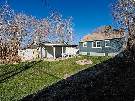 4th image of 720 E Spring View Dr