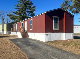 20 Riviera Courts Dr, Murray, KY 42071