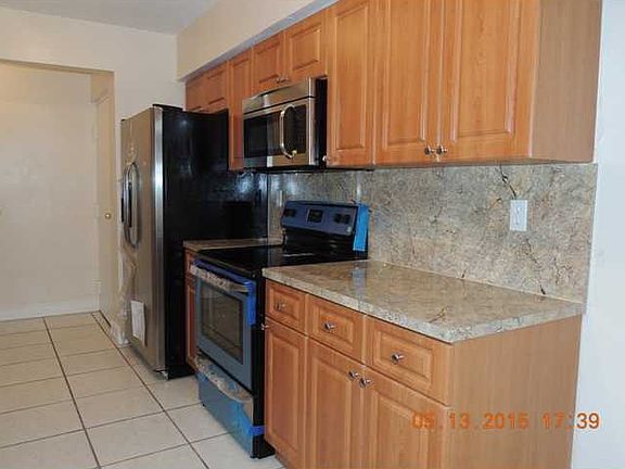 2nd image of 1270 W 41 St 104 #104