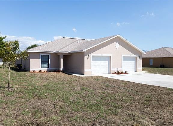 3rd image of 902/904 SE 6th Ct