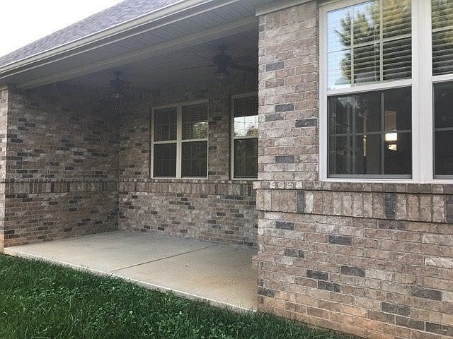 2nd image of 107 Amberfield Ct