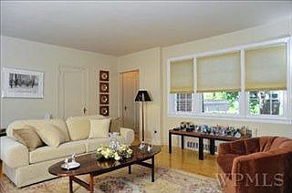 2nd image of 8 S Mortimer Ave