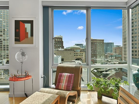 3rd image of 80 Broad St #Penthouse 1202
