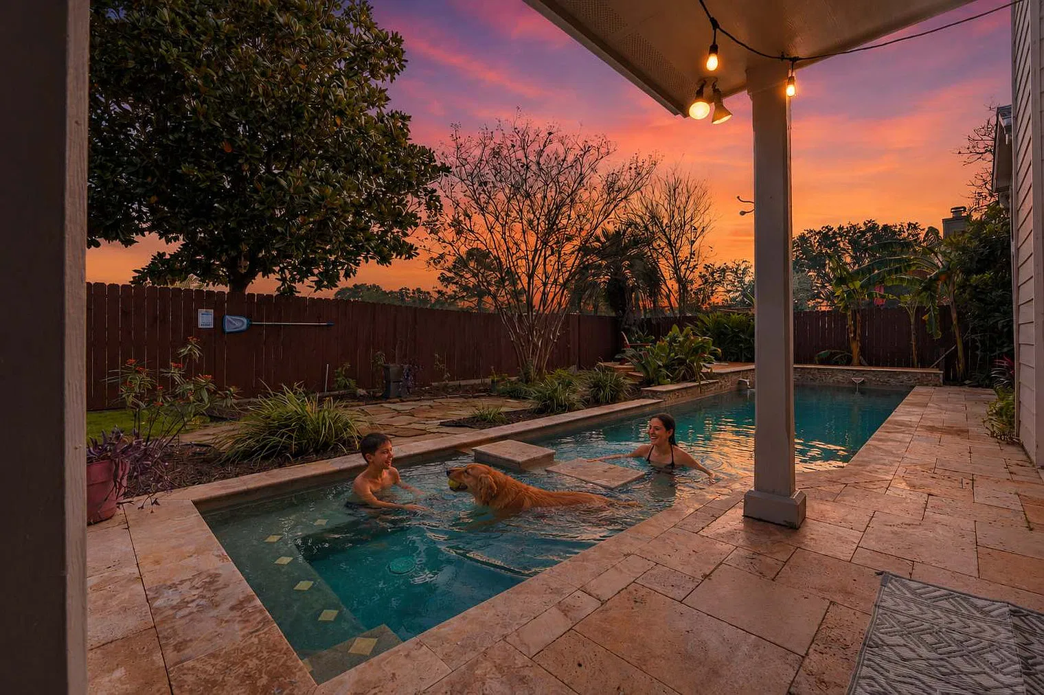 6 bed, 3.0 bath, 2949 sqft, $8,632 — Photo 2