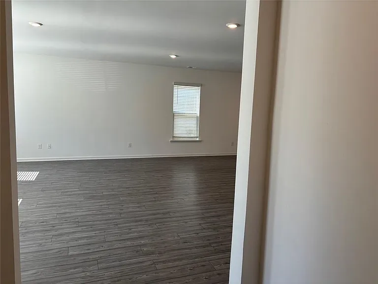 199 Peregrine Point — Photo 2