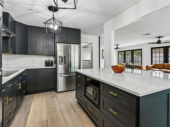 5th image of 344 Devon Rd