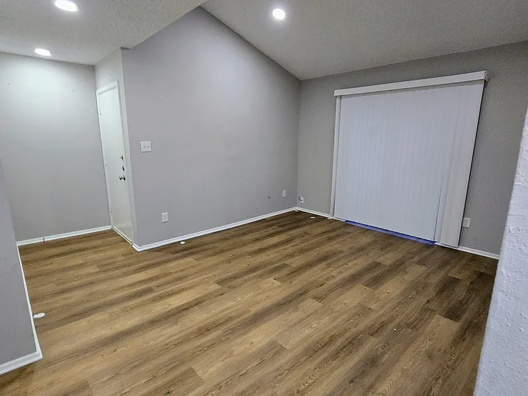 10049 Westpark Dr #118 — Photo 11
