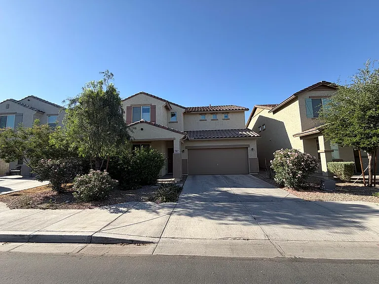 7217 W Golden Ln — Photo 3
