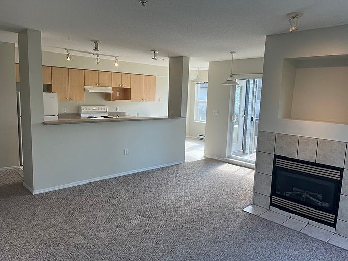 9473 Broadway, Chilliwack, BC V2P 8E7 Zillow