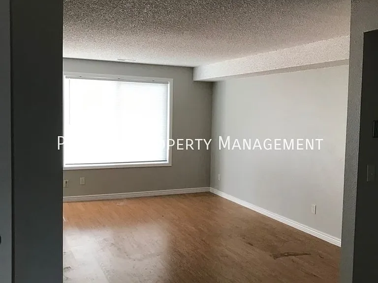 662 W Idaho Ave — Photo 5