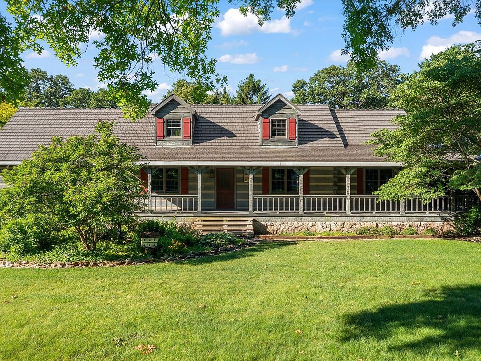 1st image of 1655 Phillips Woods Ln