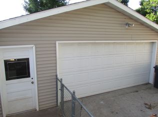3937 Lakeview Dr, Rapid City, SD 57702