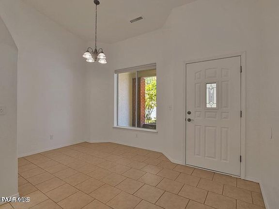 3rd image of 1371 Loren Dr