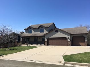 3059 Mounds View Rd, Blue Mounds, WI 53517