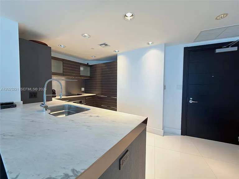 200 Biscayne Boulevard Way #4104 — Photo 5