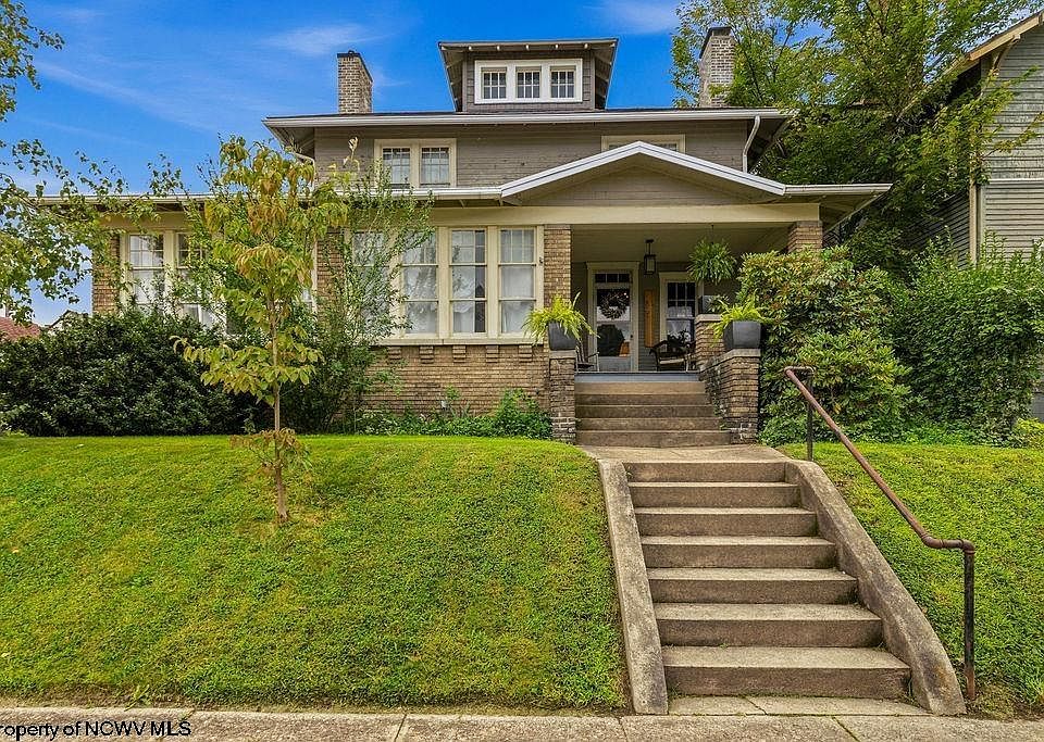 1st image of 527 Stanley Ave