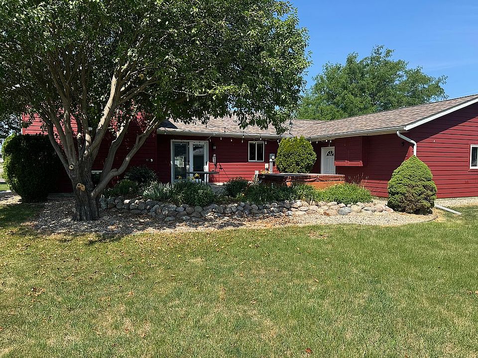 1st image of 229 Rainbow Dr