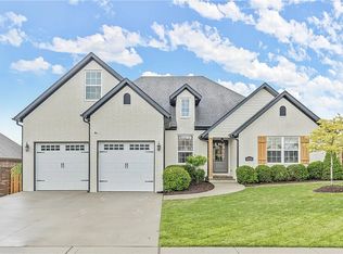 4806 W Lakewood Dr, Rogers, AR 72758
