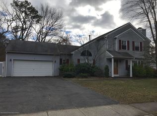 20 Tara Ln, Barnegat, NJ 08005