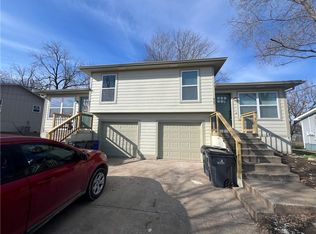 421-423 N Marion St, Olathe, KS 66061
