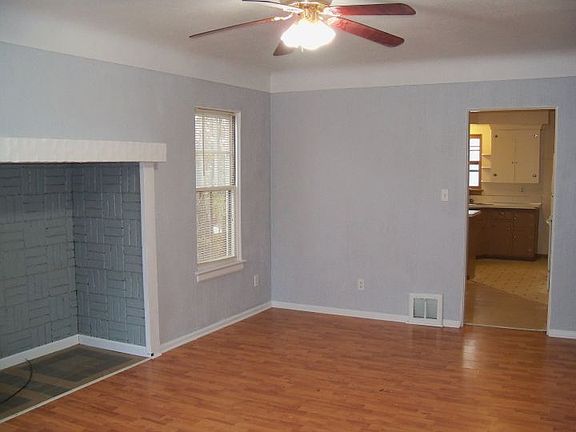 3rd image of 1222 N 26th St #A