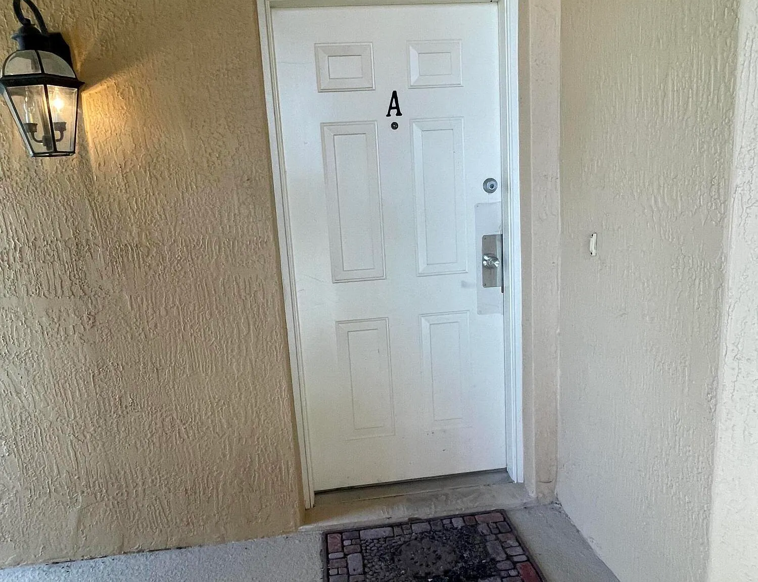 1 bed, 1.5 bath, 1012 sqft, $1,850 — Photo 1