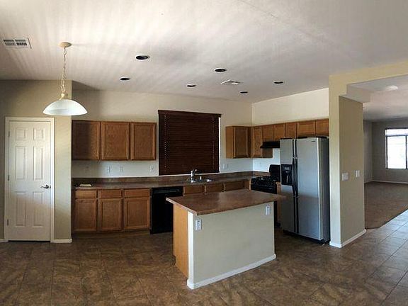 3rd image of 17583 W Lavender Ln