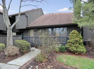 554 Westgate Dr, Edison, NJ 08820