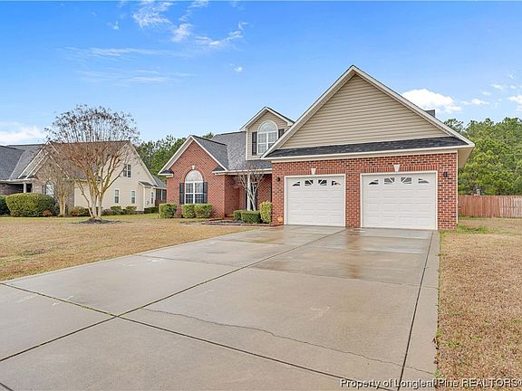 2nd image of 458 Oakridge Dr