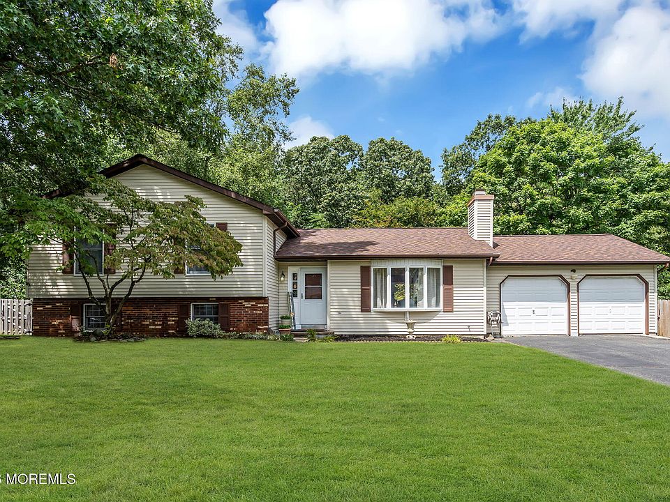 1st image of 31 Hickory Hill Road