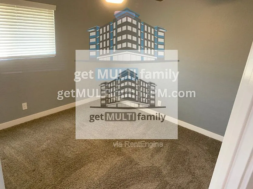 Building Photo - 1766 E 6th Ave #1770
