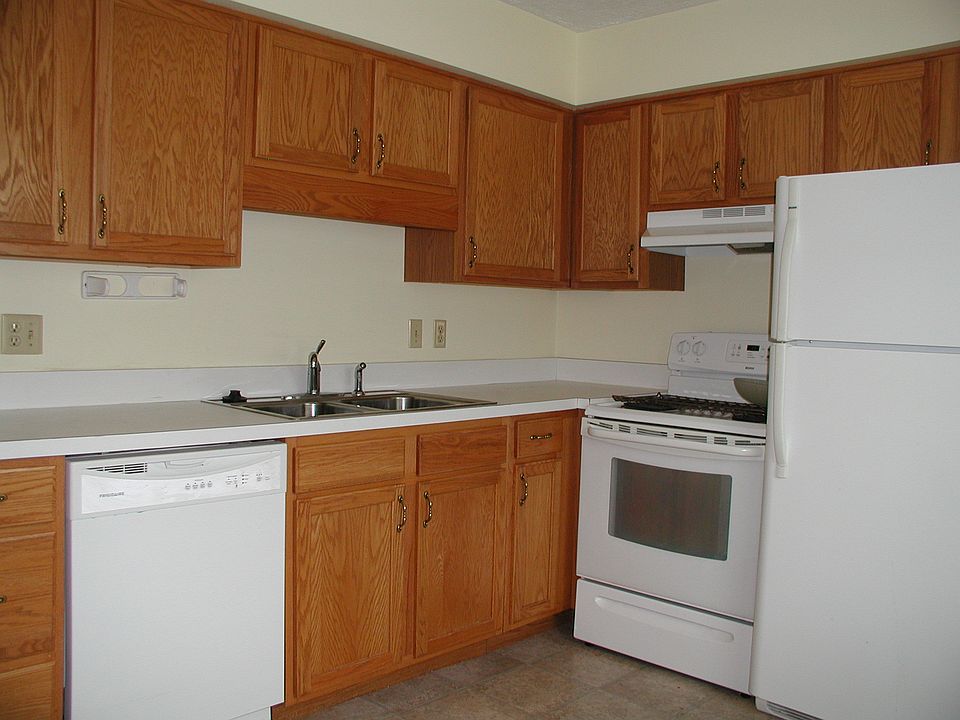 2nd image of 880-886 Hogsack Road #2
