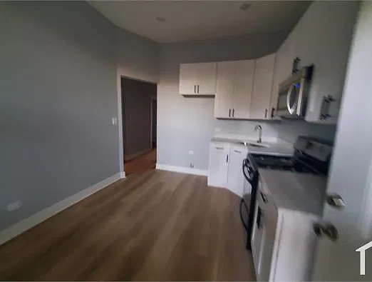 3 bed, $2,100 — Photo 1