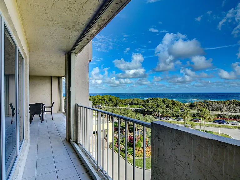 4301 N Ocean Blvd #507 — Photo 40